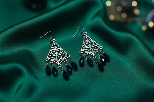 Dangle earrings